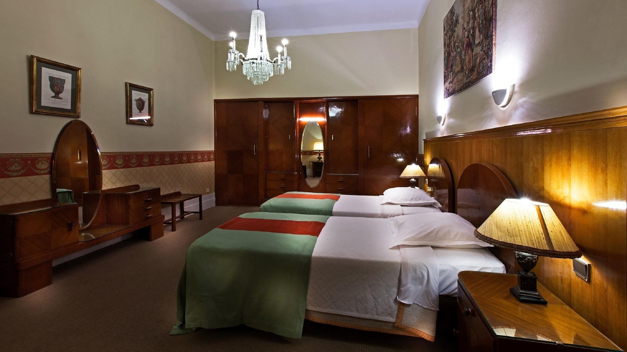 Palace Hotel Do Bussaco Luso  Exterior photo A room at the hotel