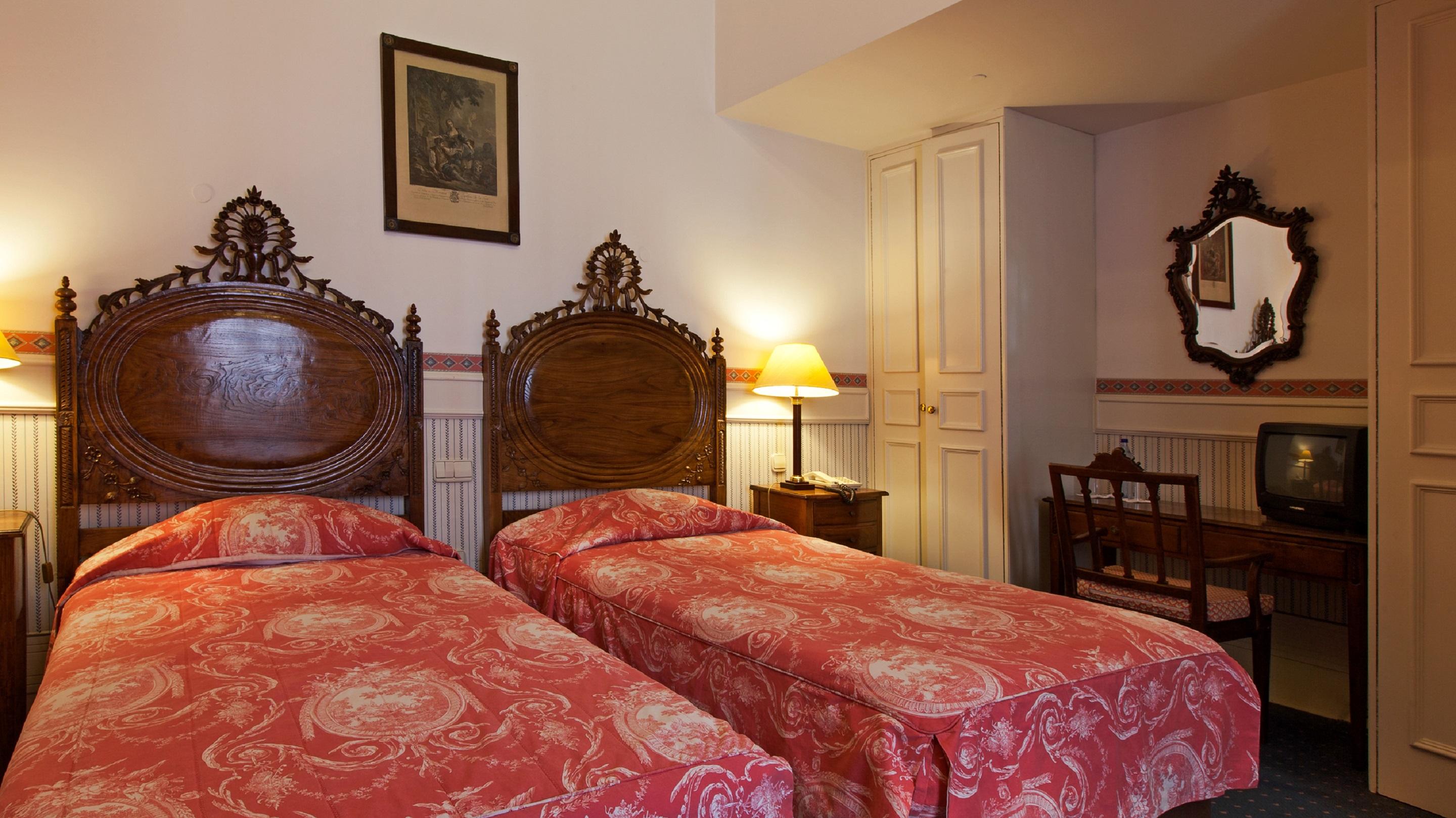 Palace Hotel Do Bussaco Luso  Exterior photo A room at the hotel