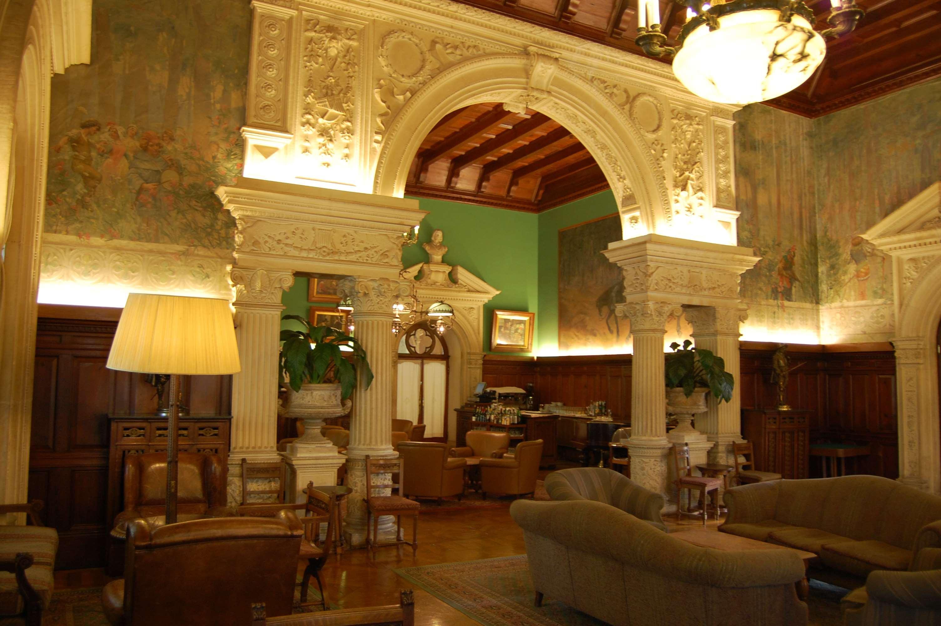 Palace Hotel Do Bussaco Luso  Exterior photo Interior of the hotel