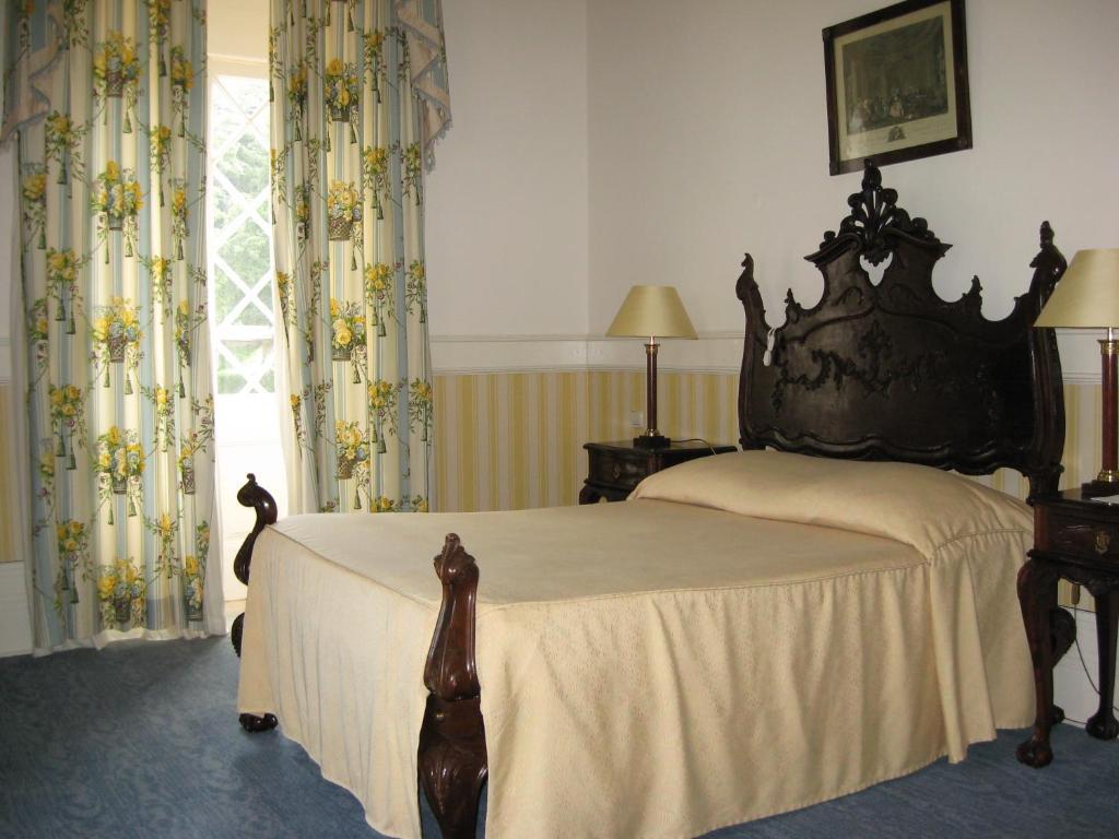 Palace Hotel Do Bussaco Luso  Exterior photo A bedroom at the hotel
