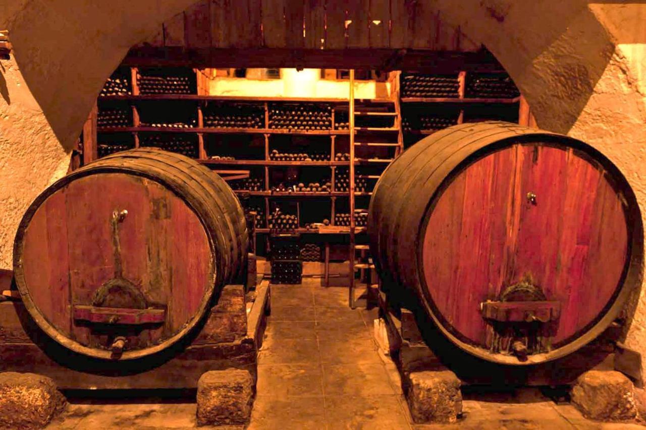 Palace Hotel Do Bussaco Luso  Exterior photo Wine cellar